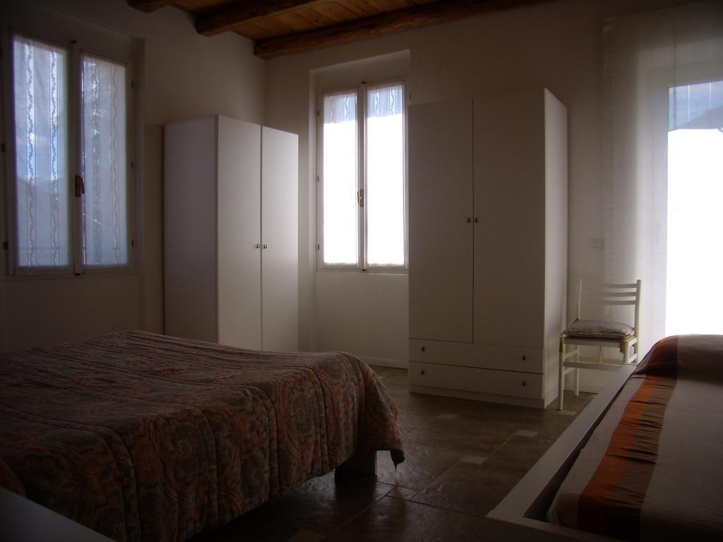 Casavarone Riva del Garda Cameră foto